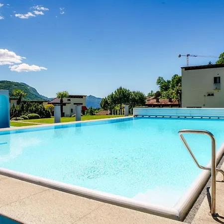 Sureggio Village *