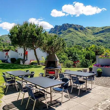 Sureggio Village Apartment